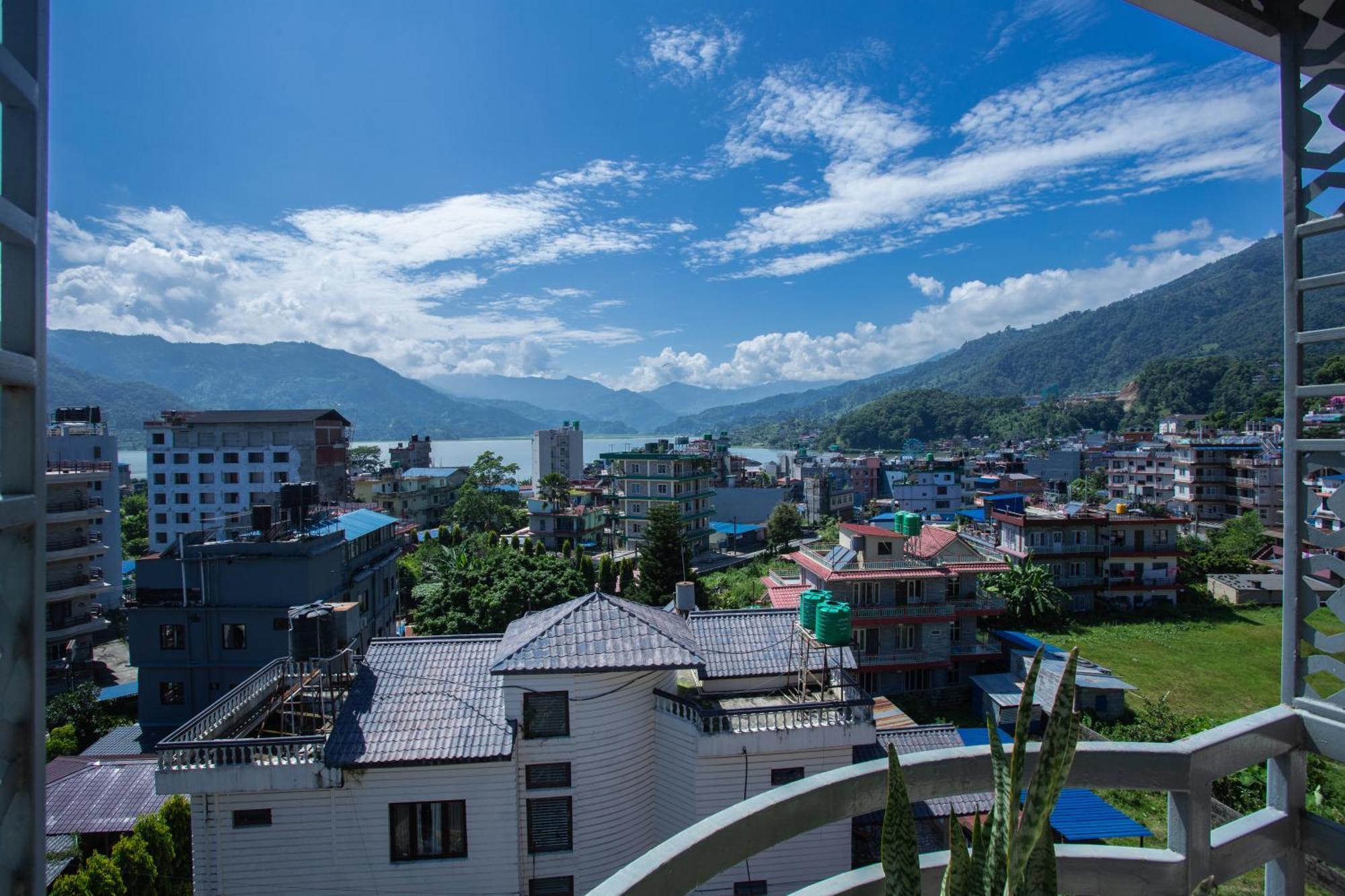 Chautari Boutique Hotel Pokhara Exterior photo